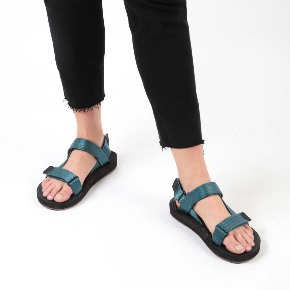 Free Waters Supreem Sports Sandals - Picture 2 of 9
